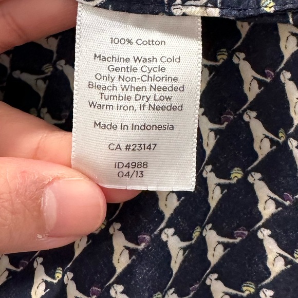 Pre-loved! TALBOTS Navy Dog Printed Button Down Shirt! - Picture 4 of 6